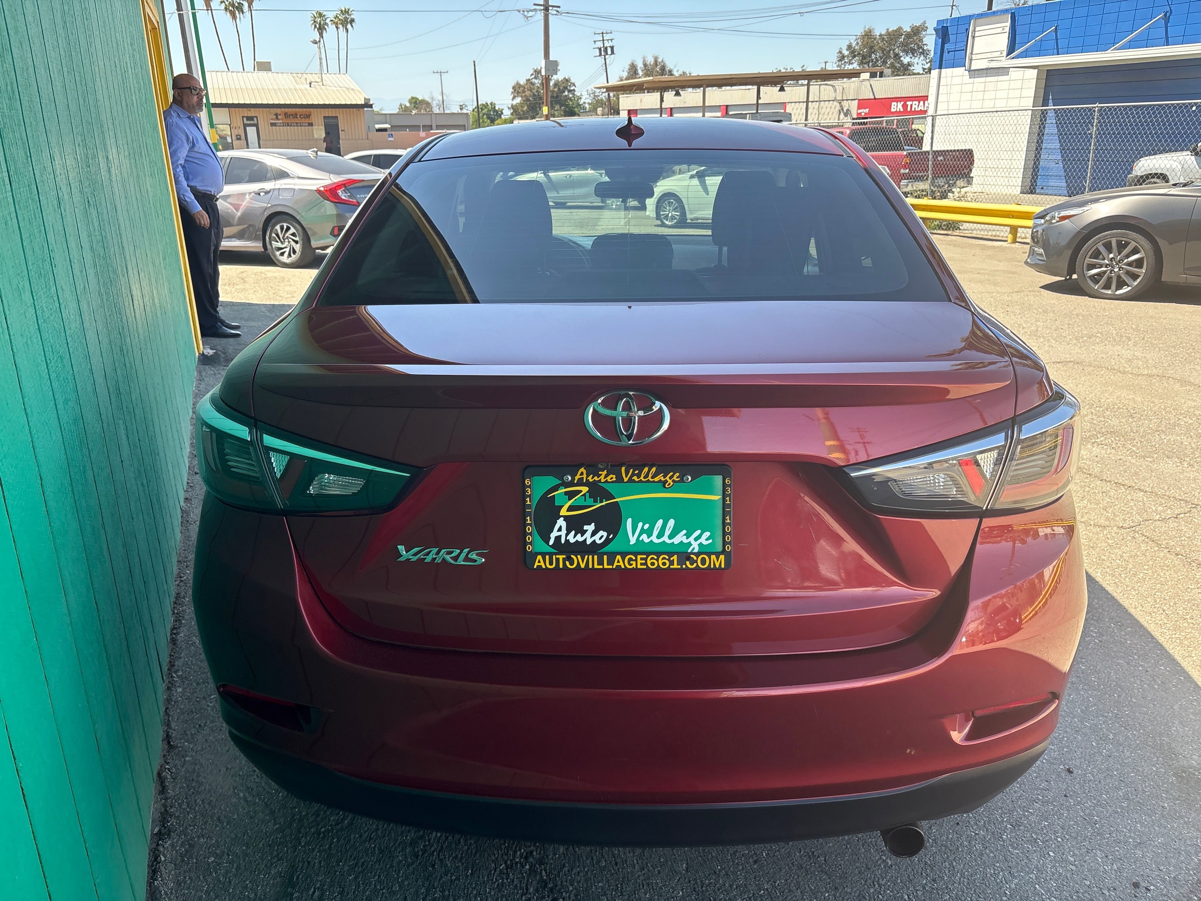 Vehicle image 6 of 10