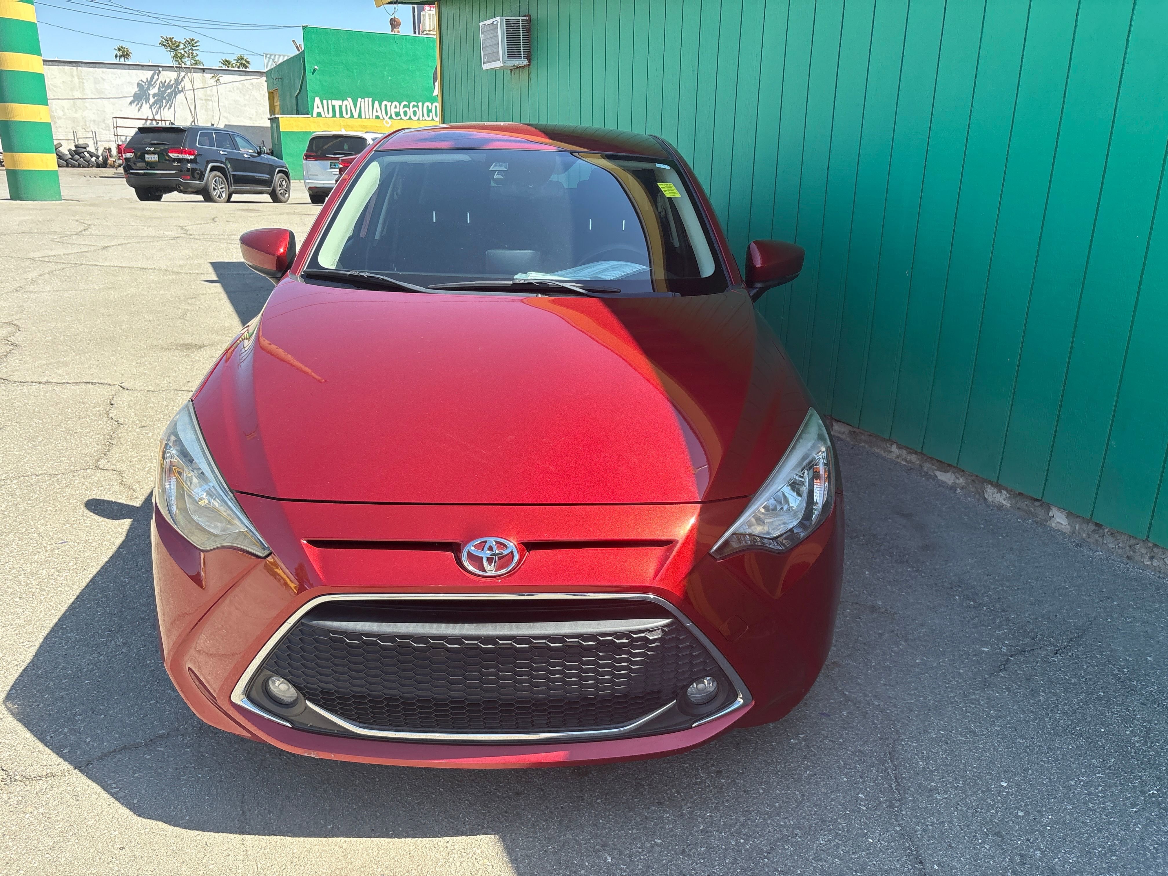 Vehicle image 2 of 10