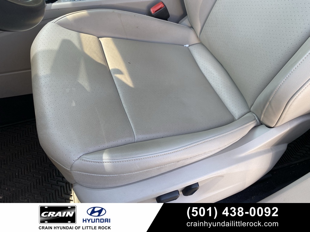 2019 Volkswagen Atlas 2.0T SE Image 1 of 39