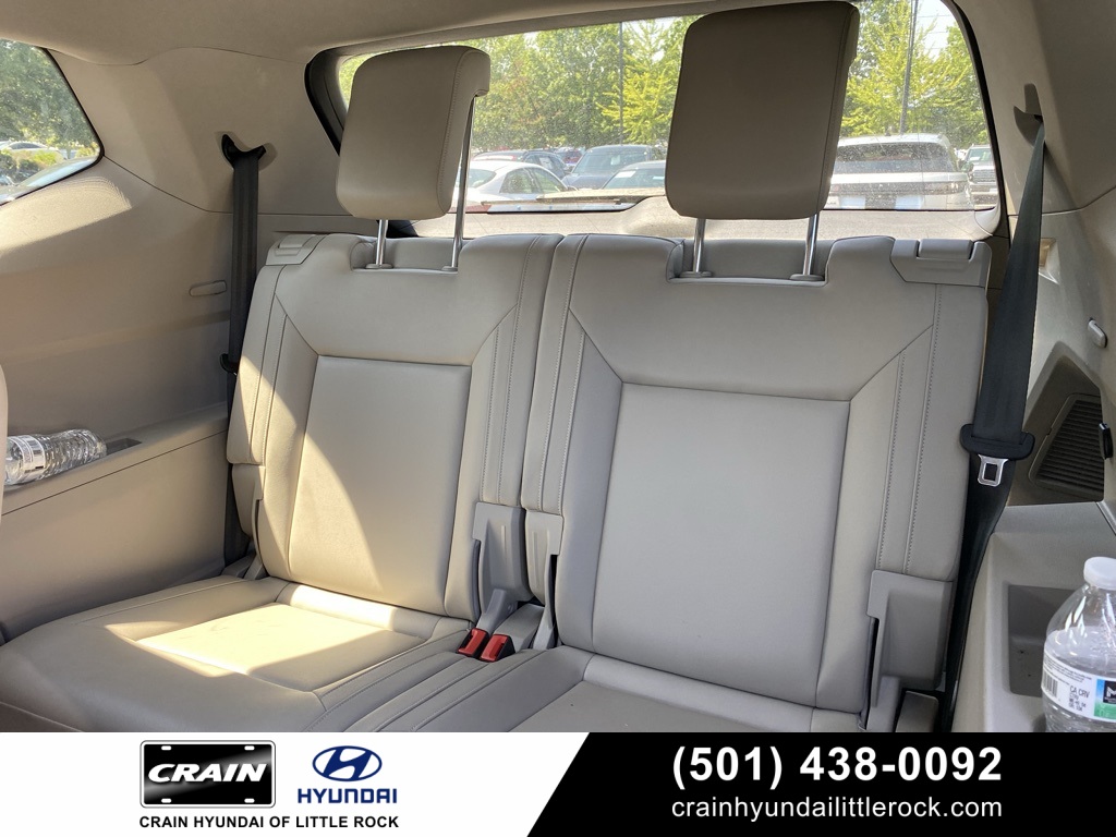 2019 Volkswagen Atlas 2.0T SE Image 7 of 39