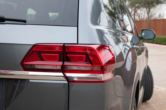2019 Volkswagen Atlas 2.0T SE Technology Image 12 of 37