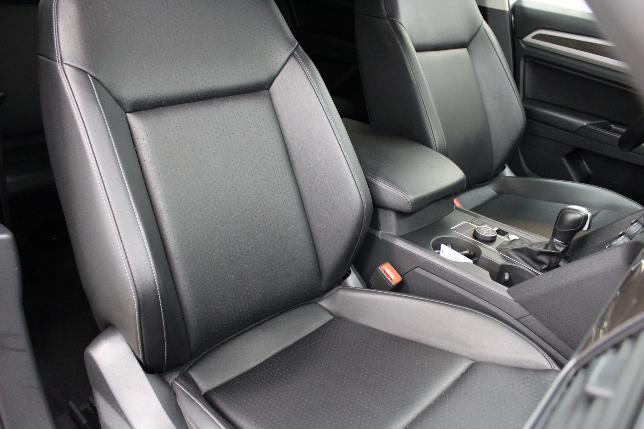 2019 Volkswagen Atlas 3.6L V6 SE Technology Image 12 of 43