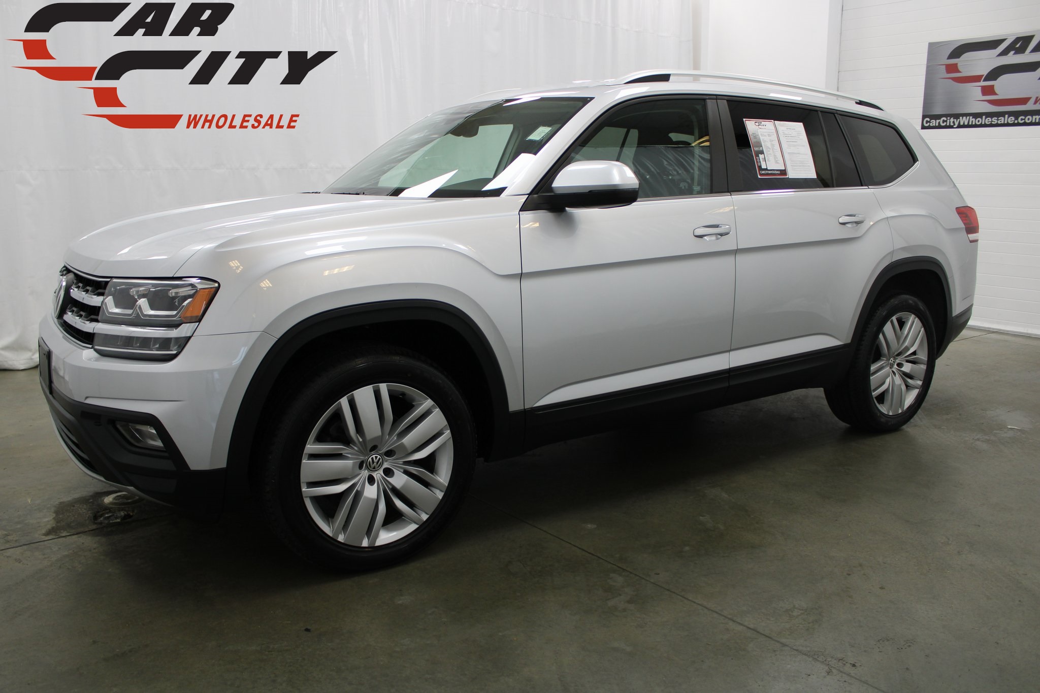 2019 Volkswagen Atlas 3.6L V6 SE Technology Image 1 of 43
