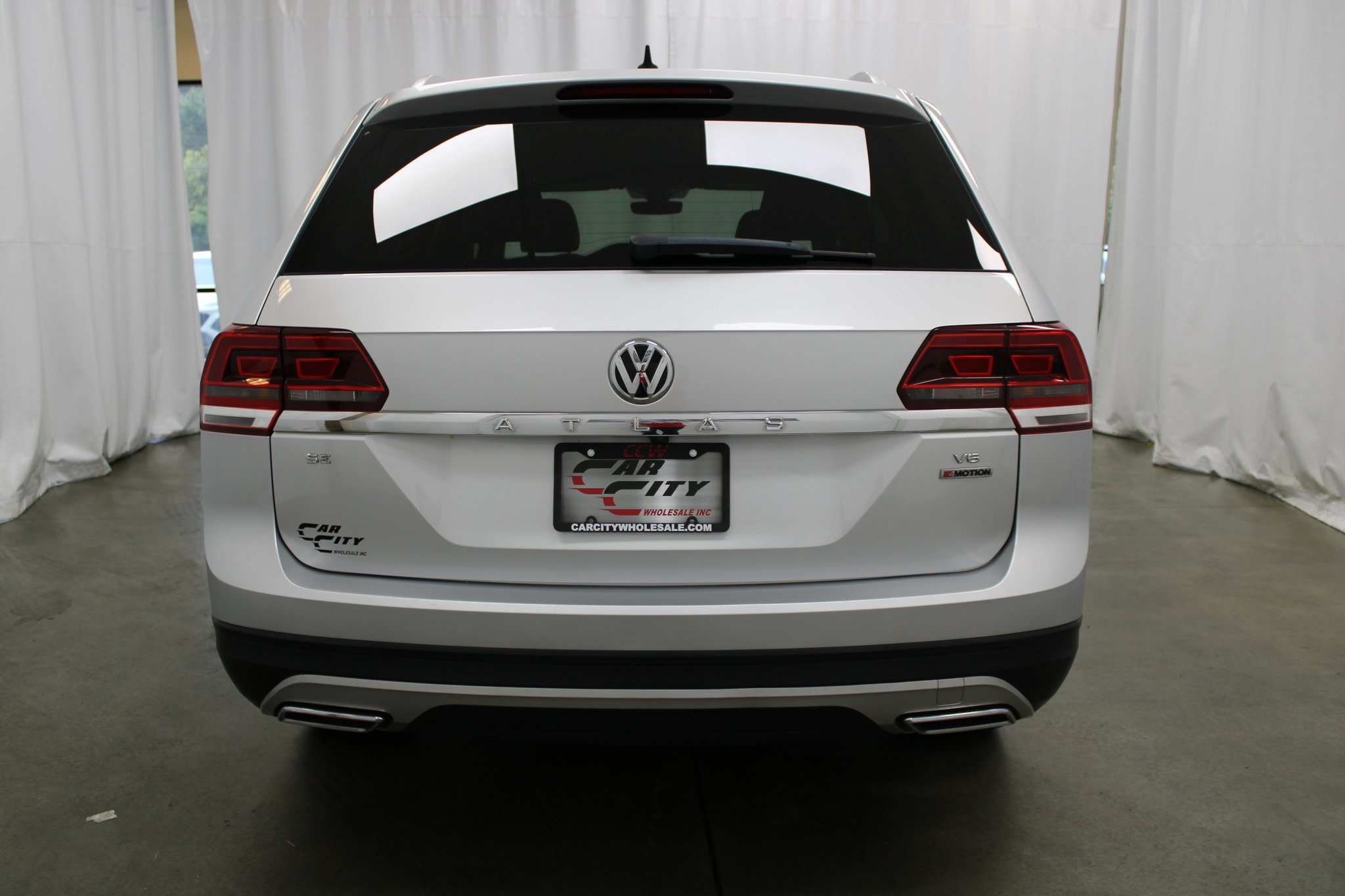 2019 Volkswagen Atlas 3.6L V6 SE Technology Image 5 of 43