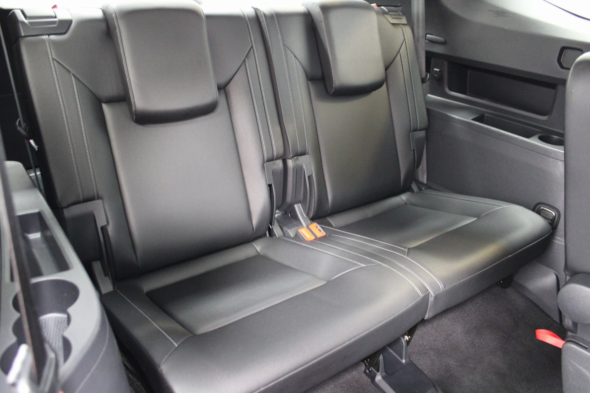 2019 Volkswagen Atlas 3.6L V6 SE Technology Image 9 of 43