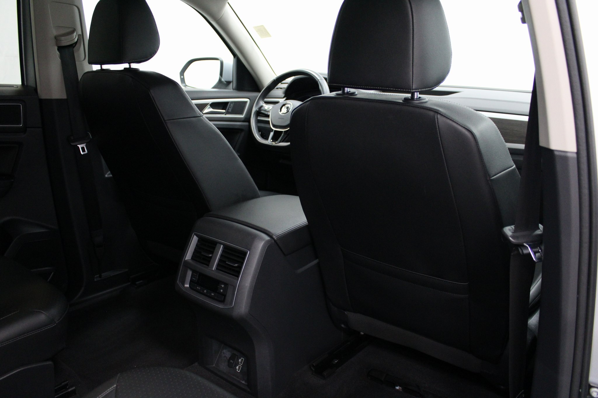 2019 Volkswagen Atlas 3.6L V6 SE Technology Image 11 of 43