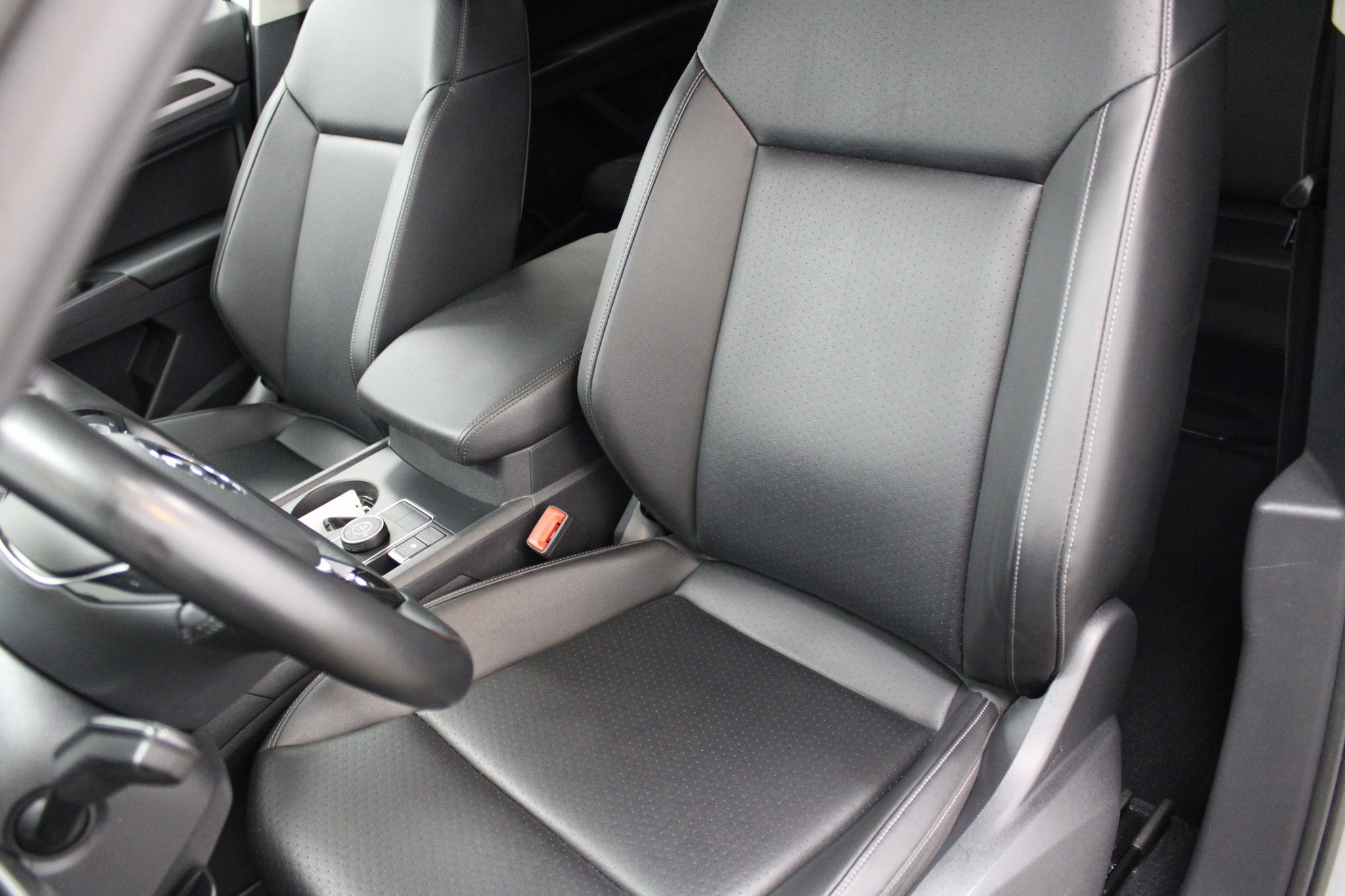 2019 Volkswagen Atlas 3.6L V6 SE Technology Image 14 of 43