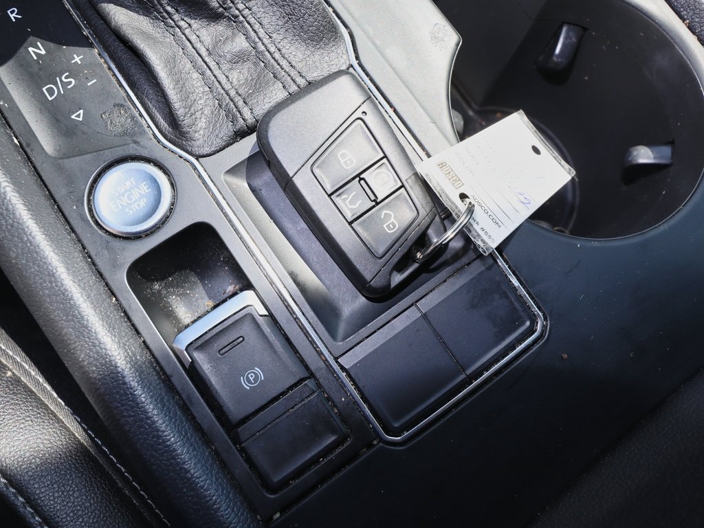 2019 Volkswagen Atlas 3.6L V6 SE Technology Image 32 of 36