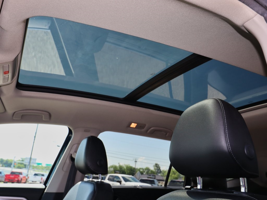 2019 Volkswagen Atlas 3.6L V6 SE Technology Image 34 of 36
