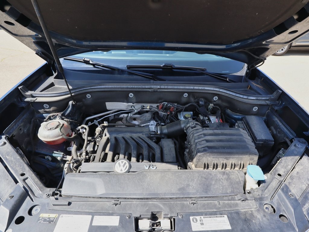 2019 Volkswagen Atlas 3.6L V6 SE Technology Image 9 of 36