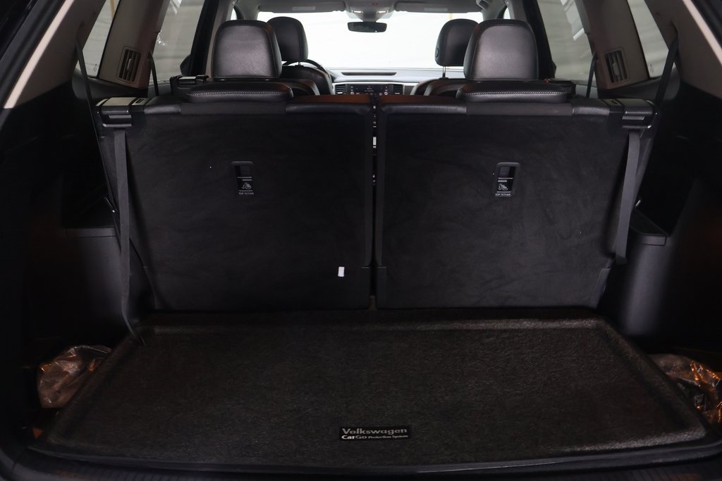 Vehicle image 17 of 49