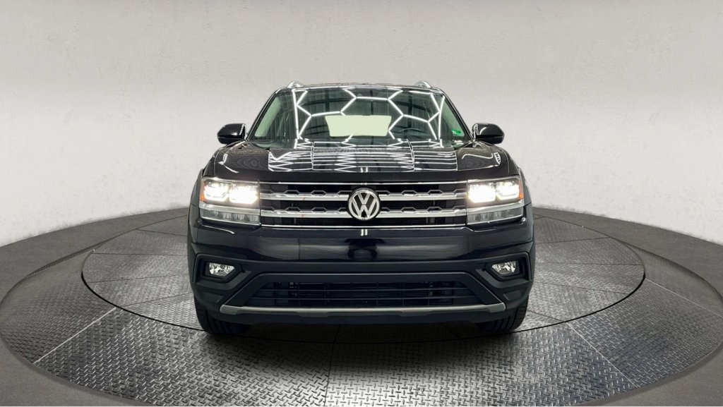 Vehicle image 3 of 49