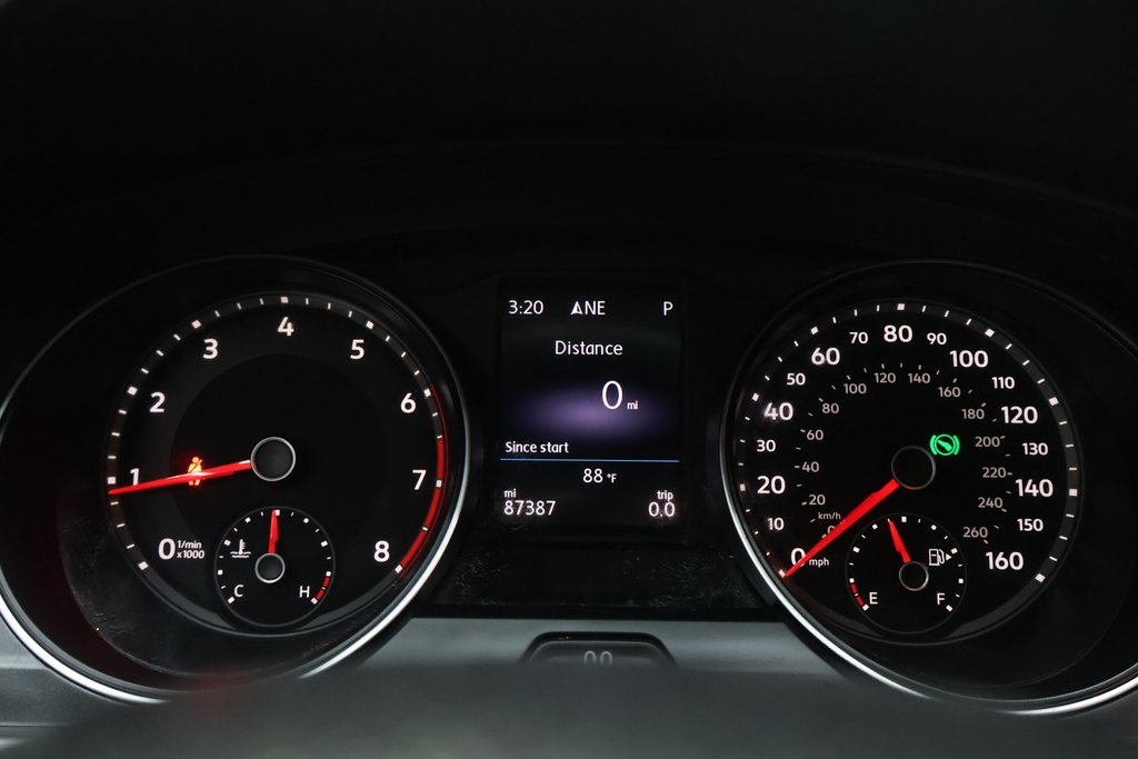 Vehicle image 27 of 49