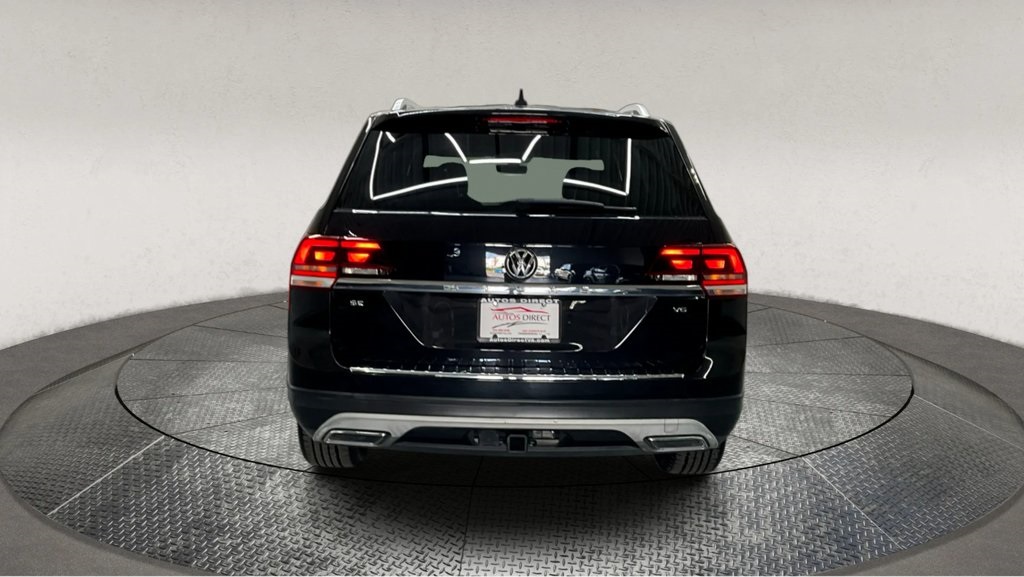 Vehicle image 10 of 49