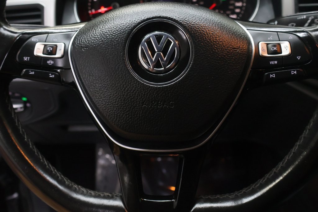 Vehicle image 26 of 49