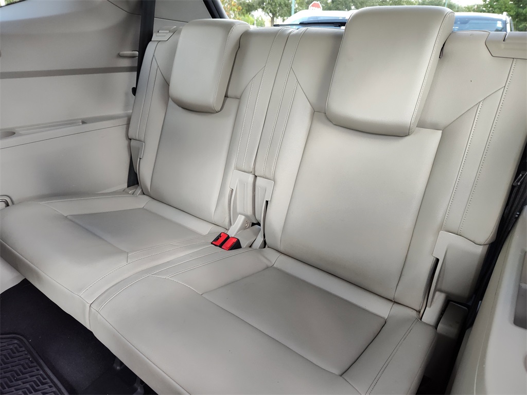 2019 Volkswagen Atlas 3.6L V6 SE Technology R-Line Image 13 of 34