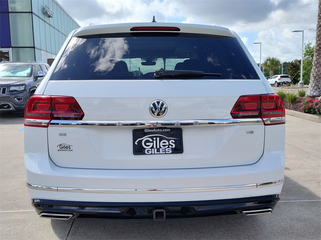 2019 Volkswagen Atlas 3.6L V6 SE Technology R-Line Image 6 of 34