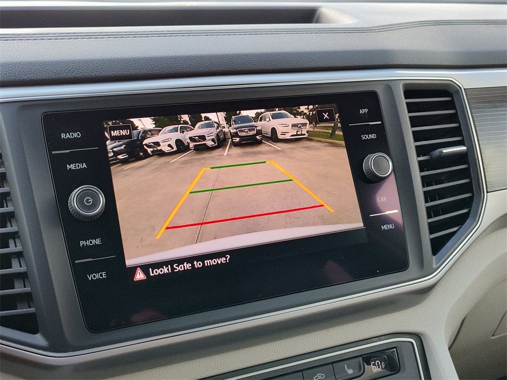 2019 Volkswagen Atlas 3.6L V6 SE Technology R-Line Image 22 of 34
