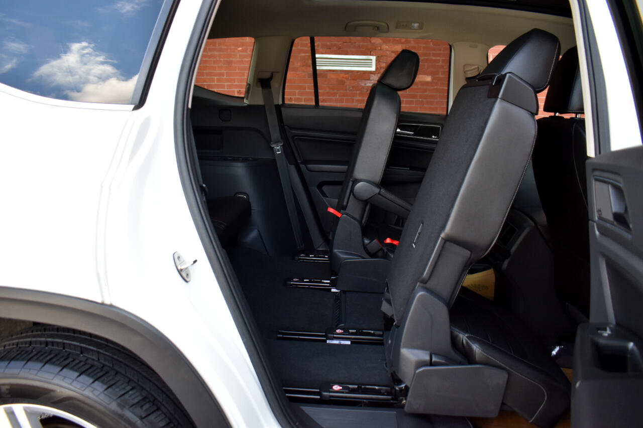 2019 Volkswagen Atlas 3.6L V6 SEL Premium Image 24 of 64