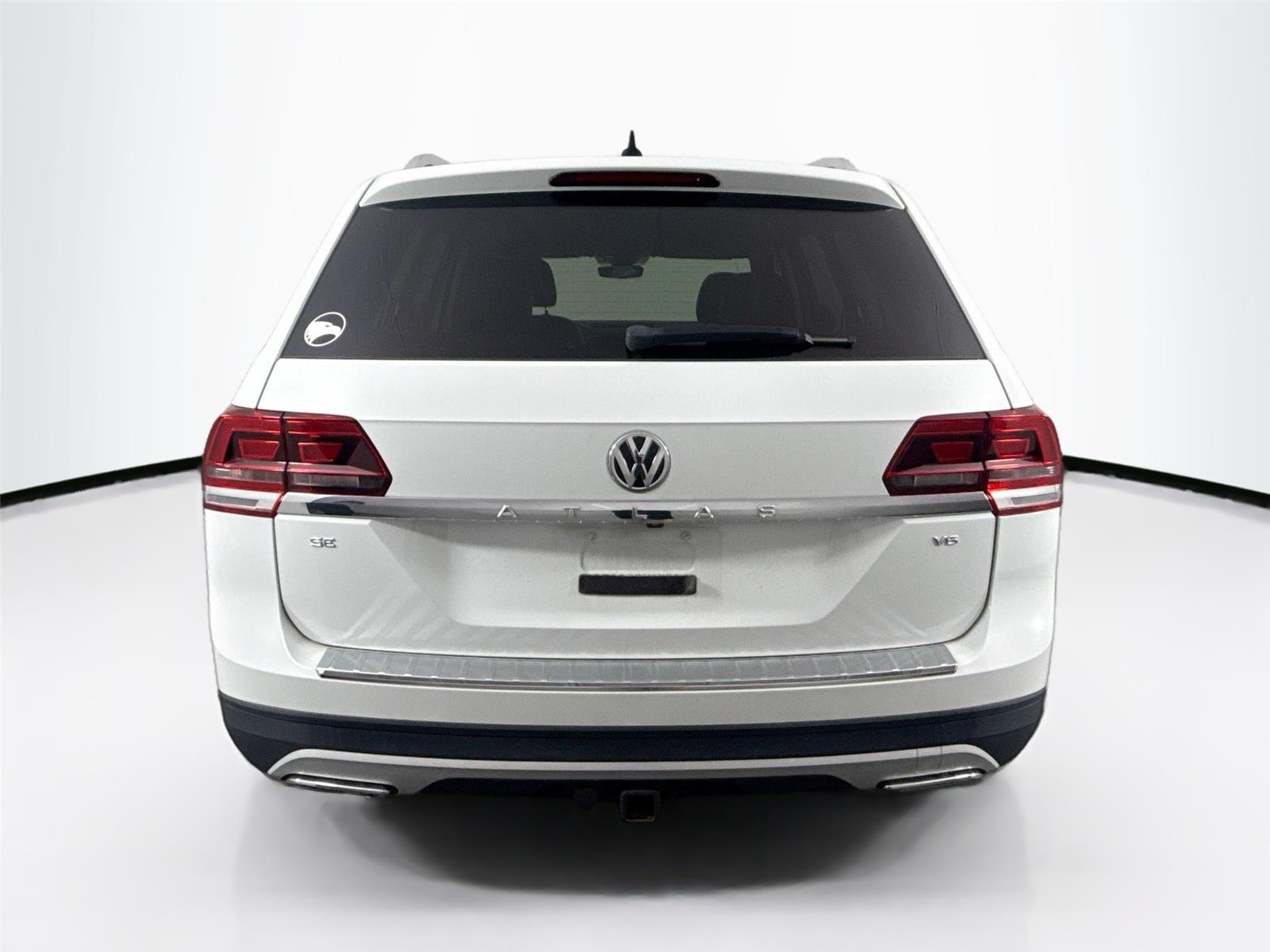 Vehicle image 7 of 18