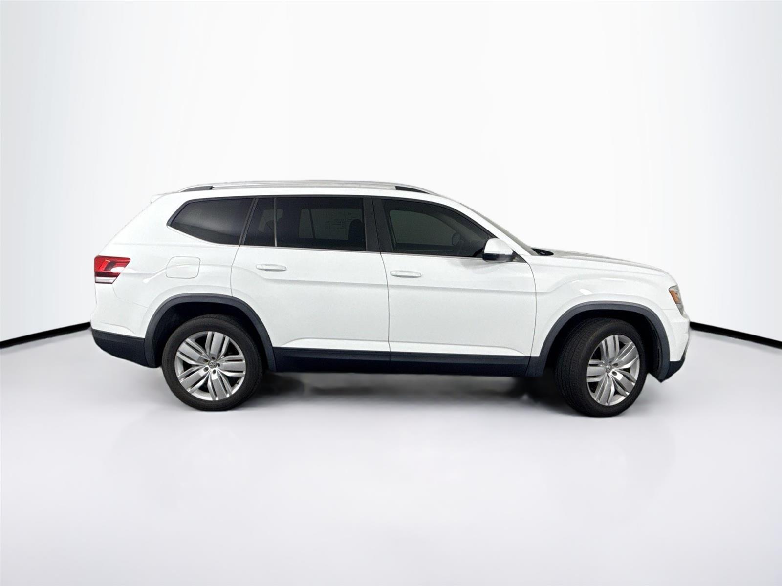 Vehicle image 5 of 18