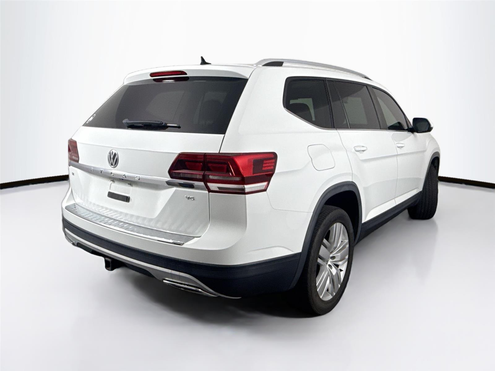 Vehicle image 6 of 18