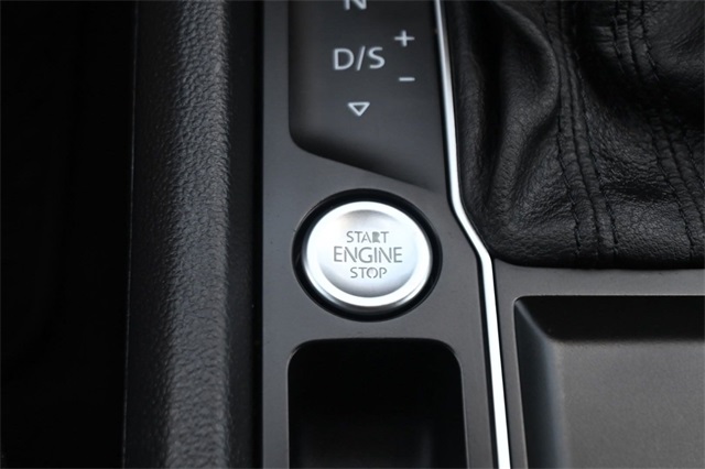 Vehicle image 29 of 31