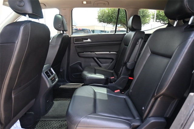Vehicle image 9 of 31