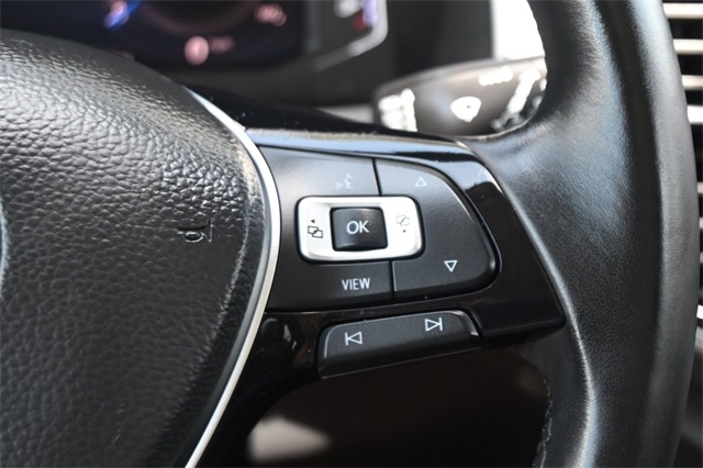 Vehicle image 23 of 31