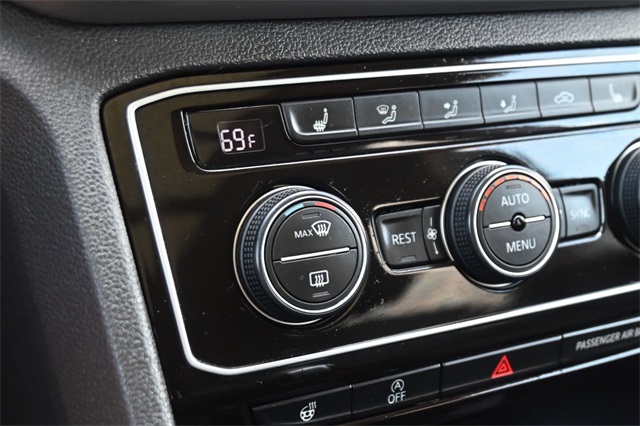 Vehicle image 22 of 31