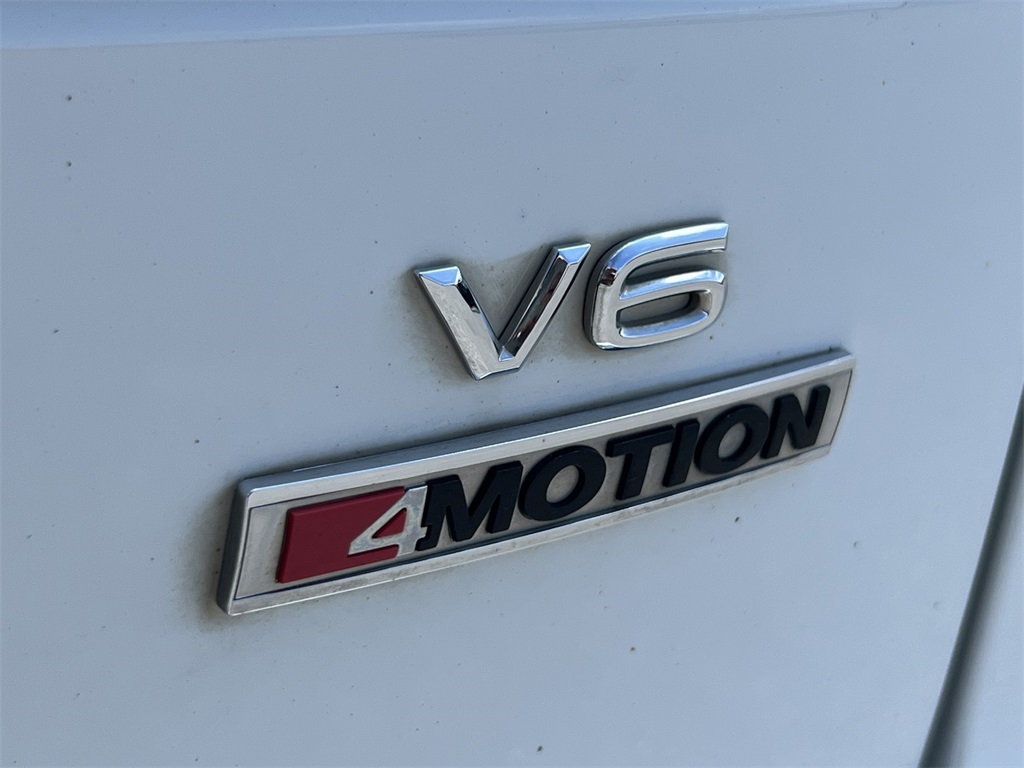 Vehicle image 29 of 34
