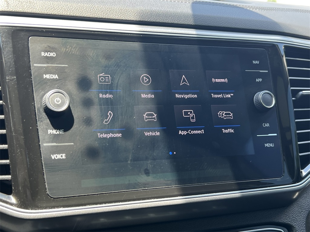 Vehicle image 22 of 34
