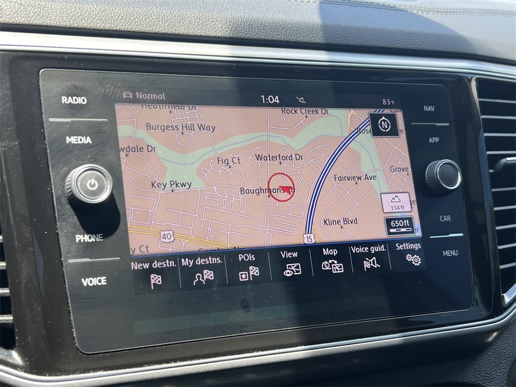 Vehicle image 21 of 34