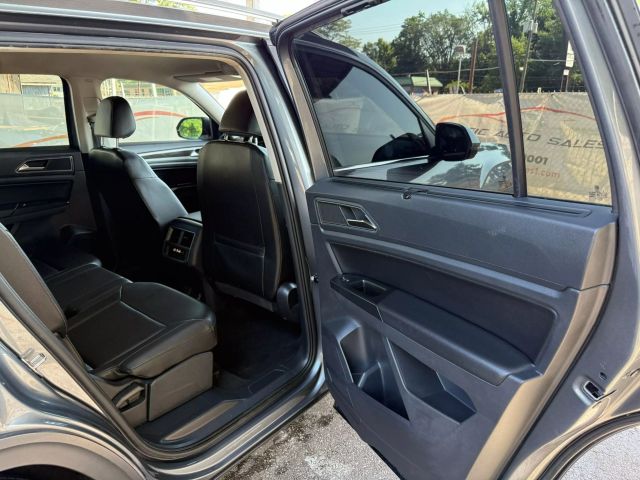 2019 Volkswagen Atlas 3.6L V6 SE Technology Image 34 of 52