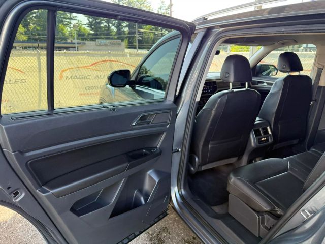2019 Volkswagen Atlas 3.6L V6 SE Technology Image 48 of 52