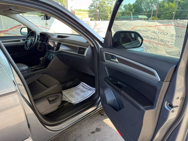 2019 Volkswagen Atlas 3.6L V6 SE Technology Image 49 of 52