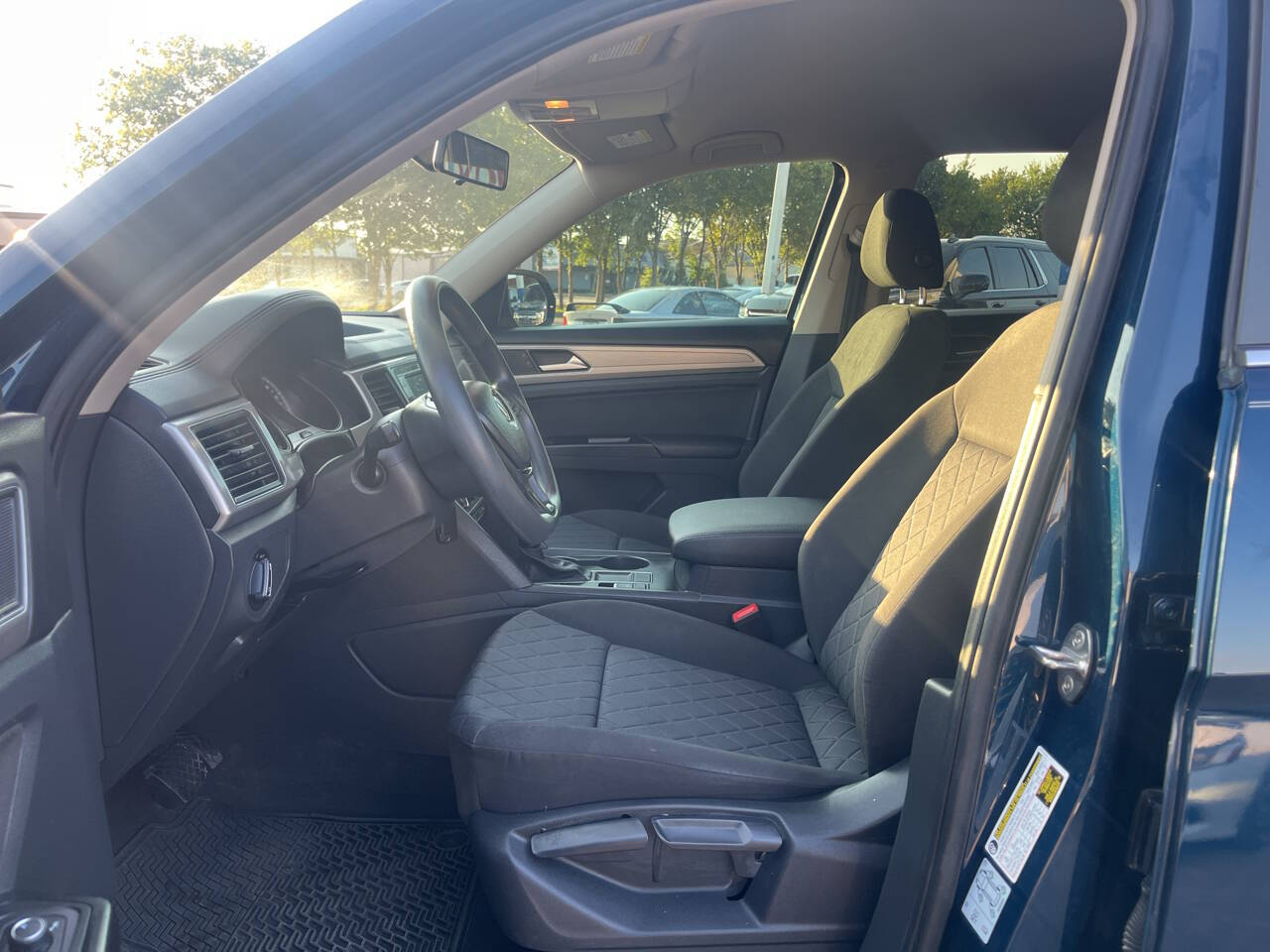 2019 Volkswagen Atlas 2.0T S Image 8 of 18