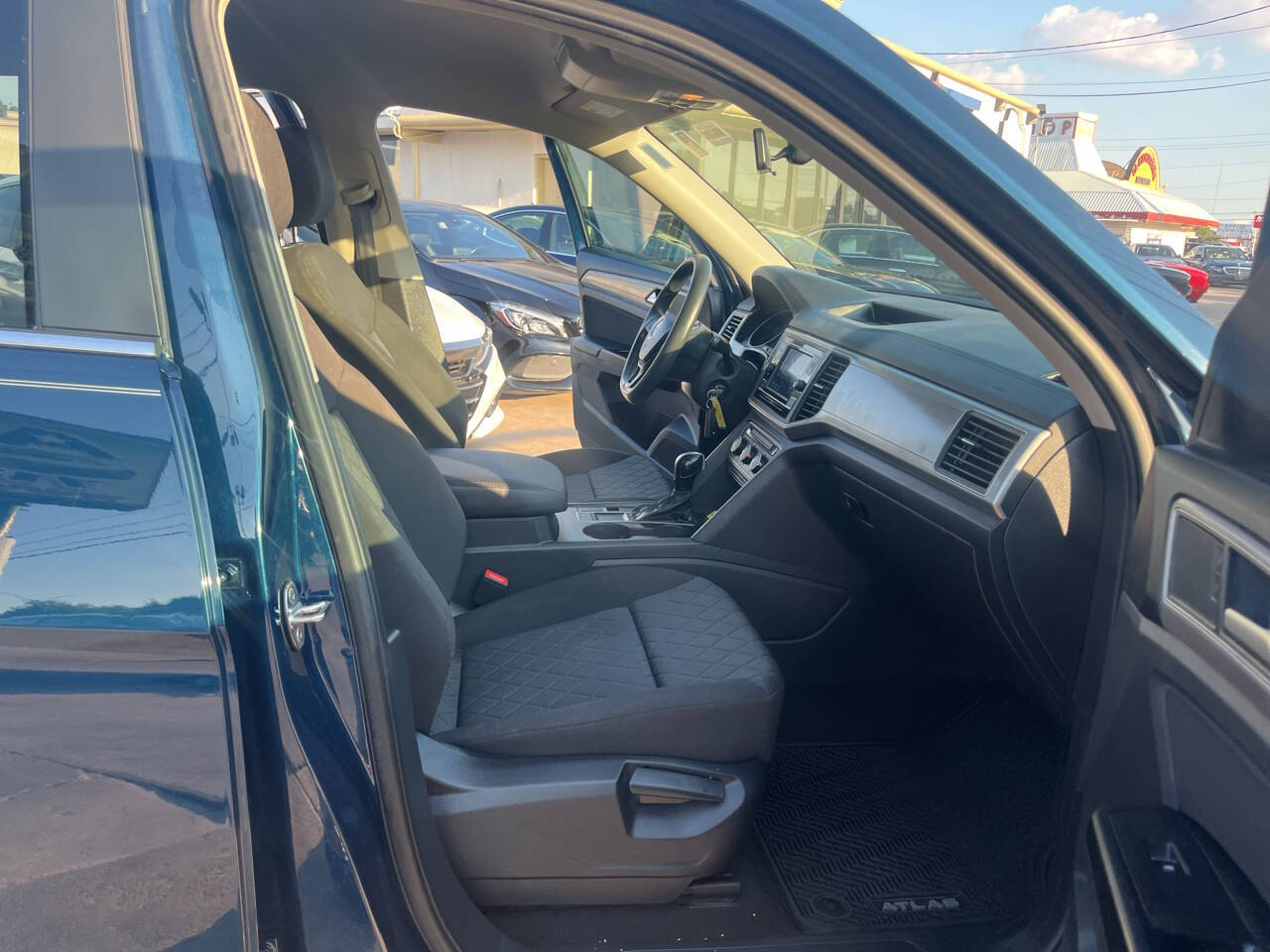 2019 Volkswagen Atlas 2.0T S Image 9 of 18
