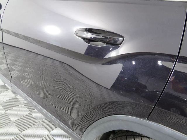 Vehicle image 27 of 48