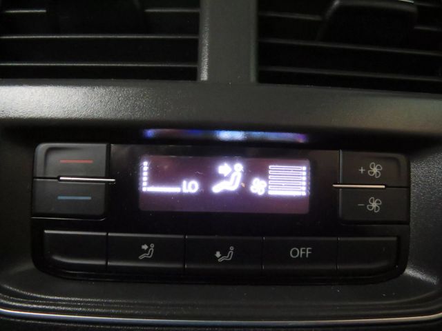 Vehicle image 36 of 48