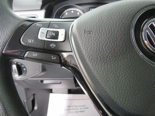Vehicle image 17 of 48