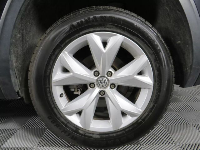 Vehicle image 46 of 48