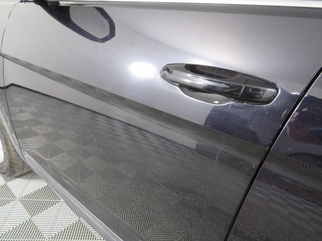 Vehicle image 26 of 48