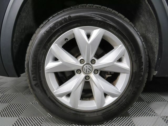 Vehicle image 47 of 48