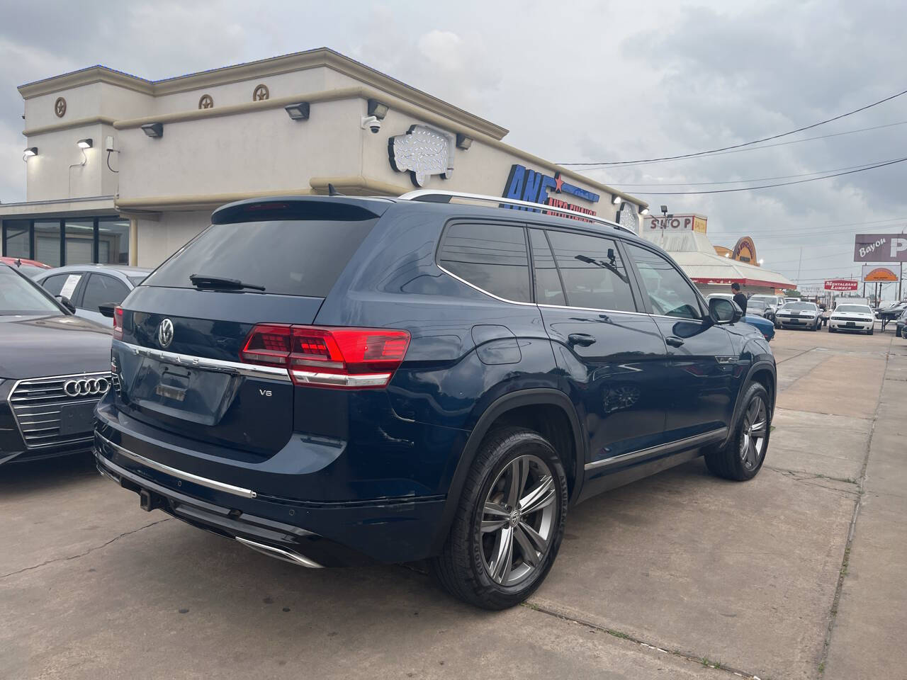Vehicle image 4 of 13