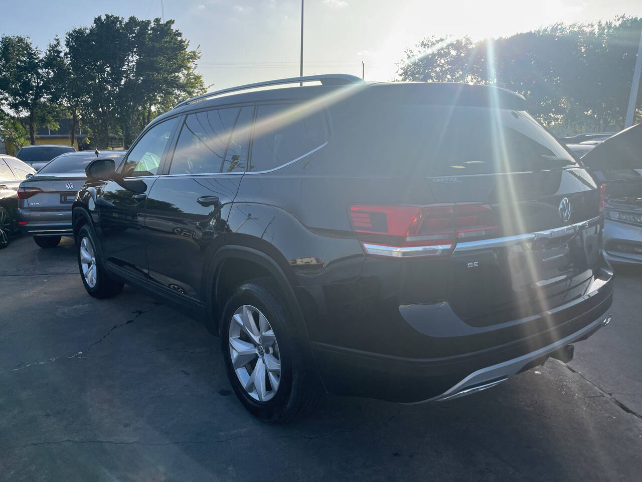 2019 Volkswagen Atlas 3.6L V6 SE Image 5 of 20