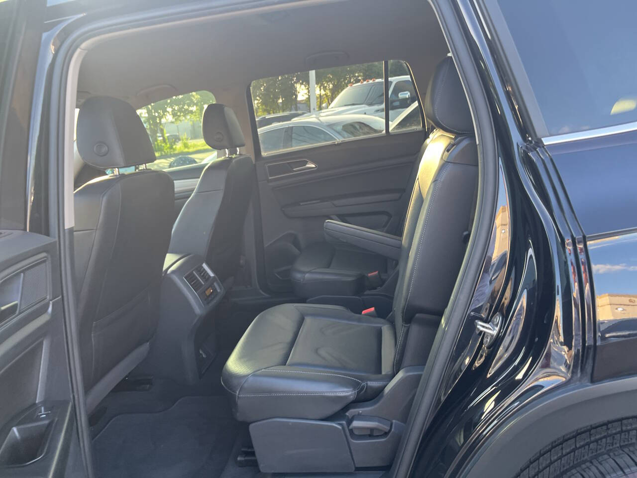 2019 Volkswagen Atlas 3.6L V6 SE Image 9 of 20