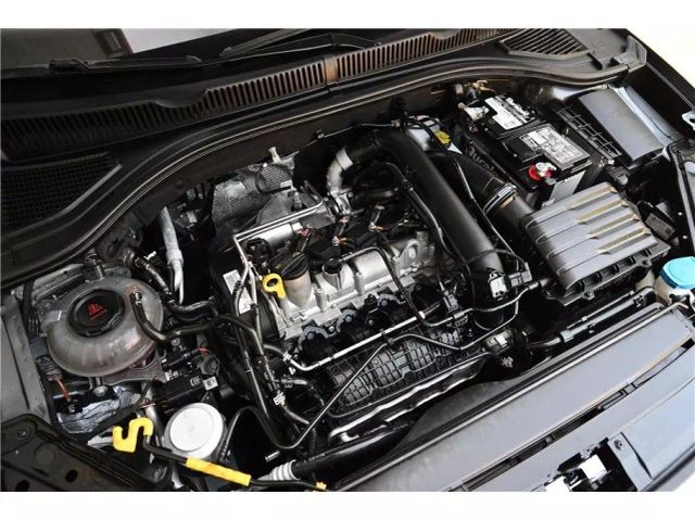 Vehicle image 10 of 27