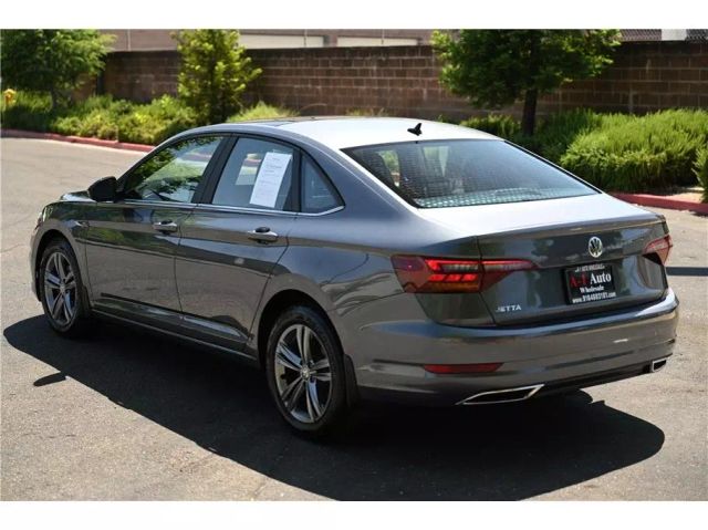 Vehicle image 7 of 27