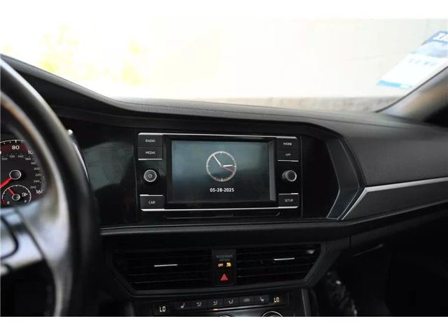 Vehicle image 24 of 27